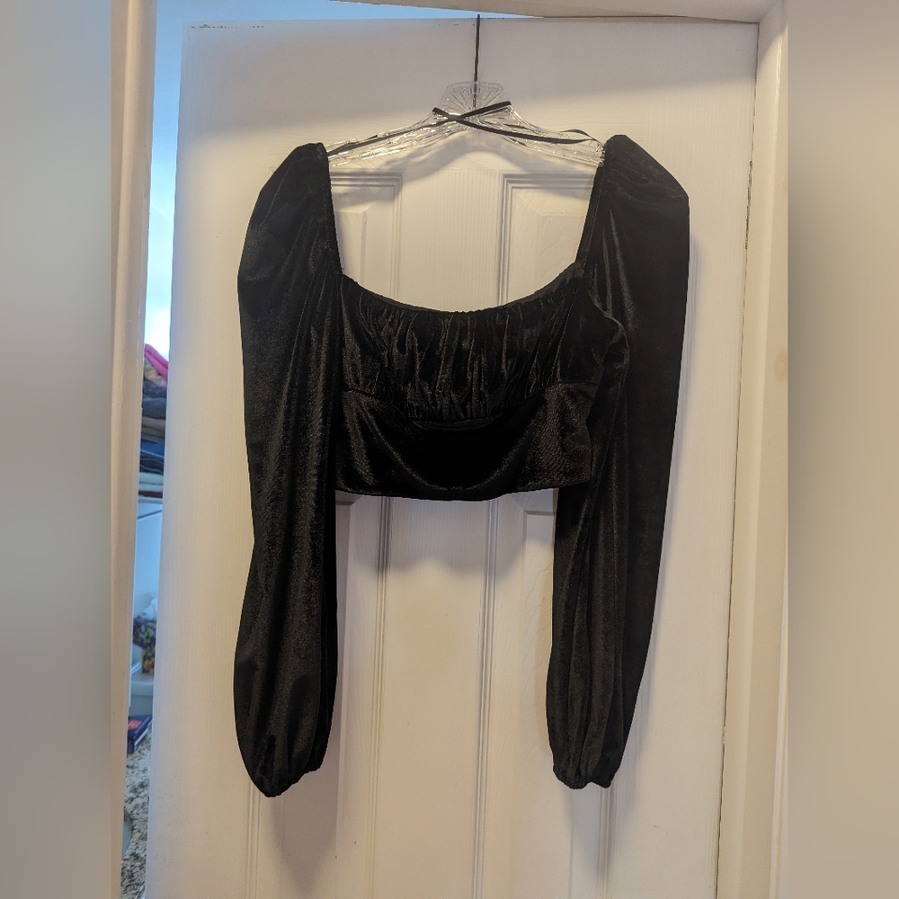 NWOT Princess Polly black velvet crop top